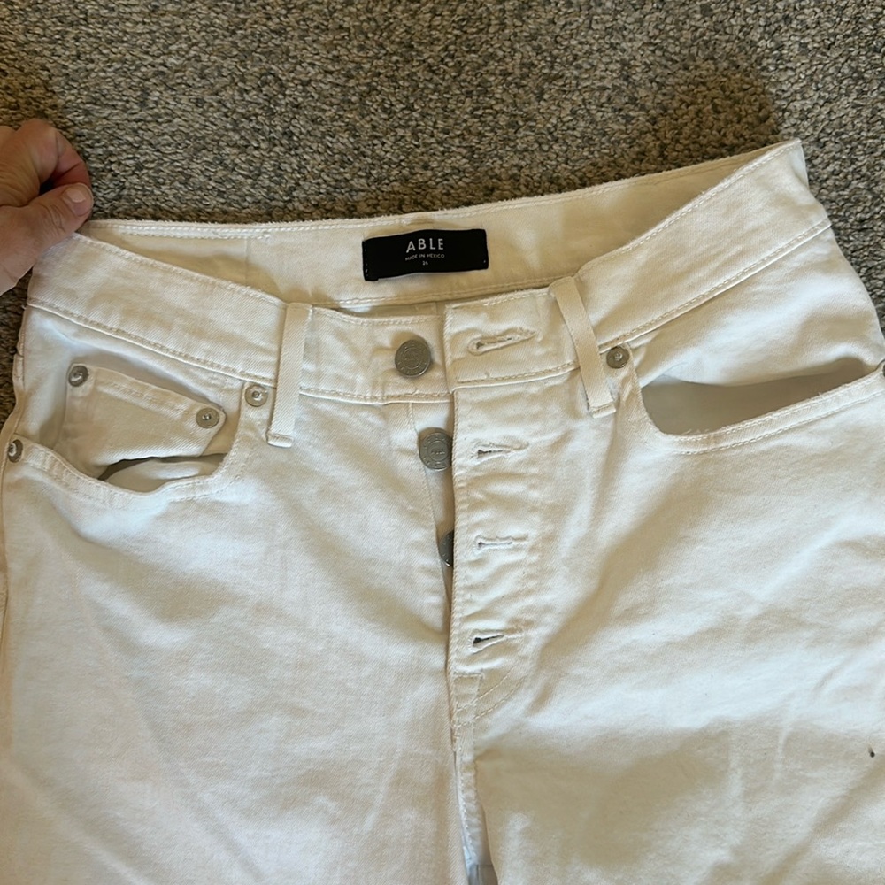 Clara wide-legged cropped white jeans size 26